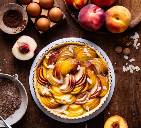 Crostata Estiva con Pesche e Amaretti